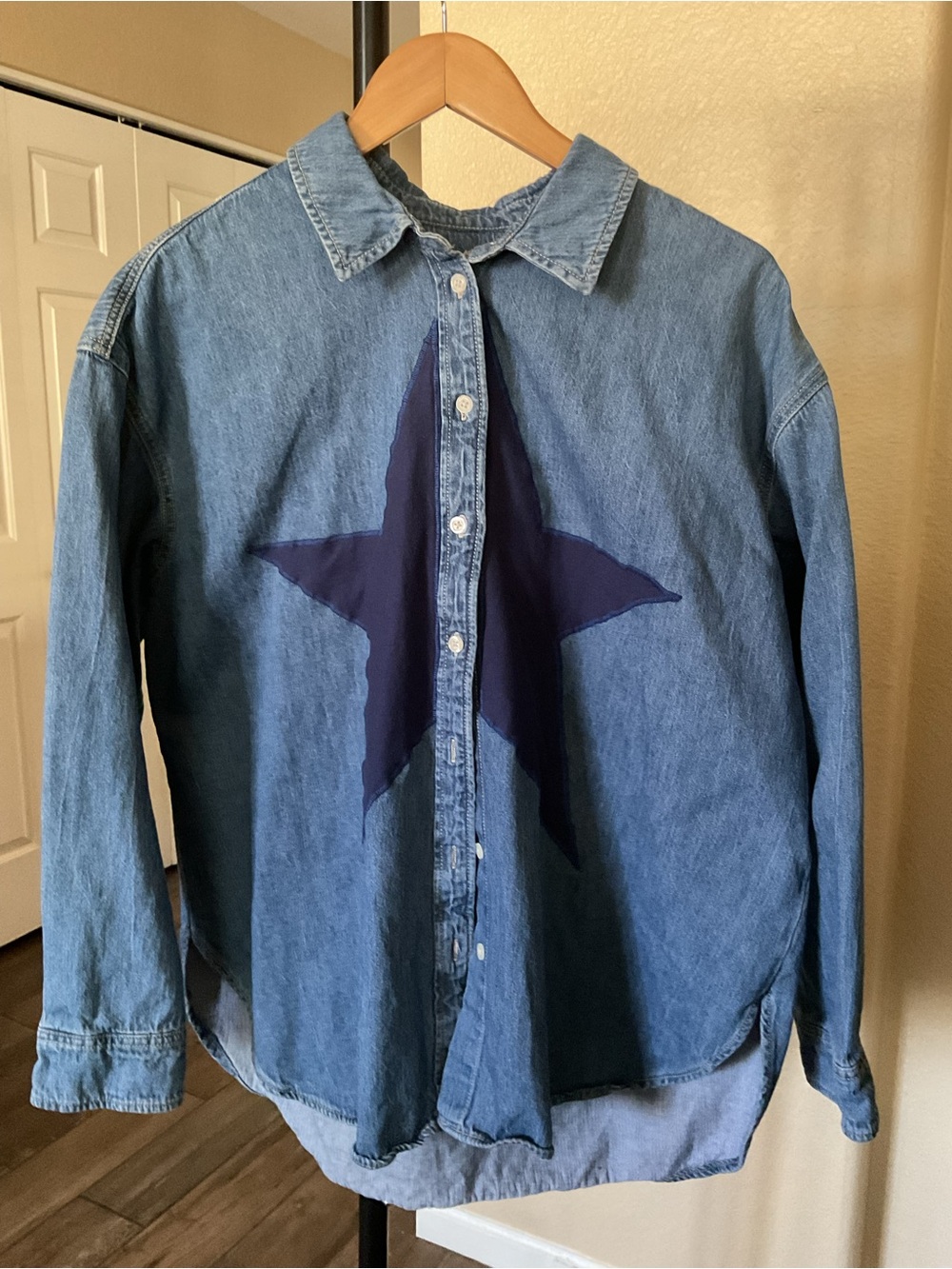 🌞✨AZThriftsoul Summer Reset Sale!⭐️🌵 Upcycled handmade Star button up